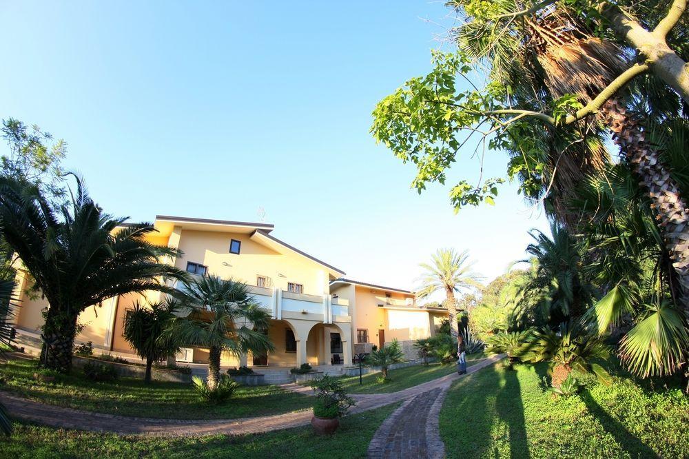 San Michele Apartments&Rooms Catanzaro Exterior foto