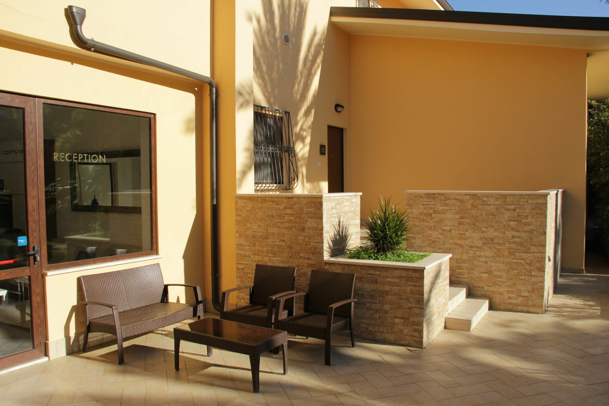 San Michele Apartments&Rooms Catanzaro Exterior foto